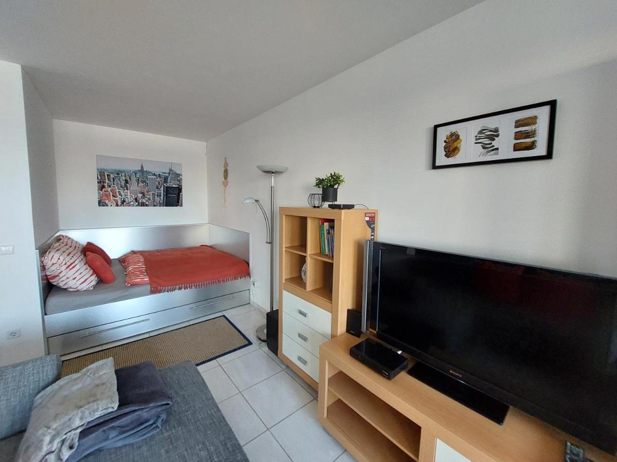 Tower Apartment With Private Terrace Next To Uno Wina Bagian luar foto